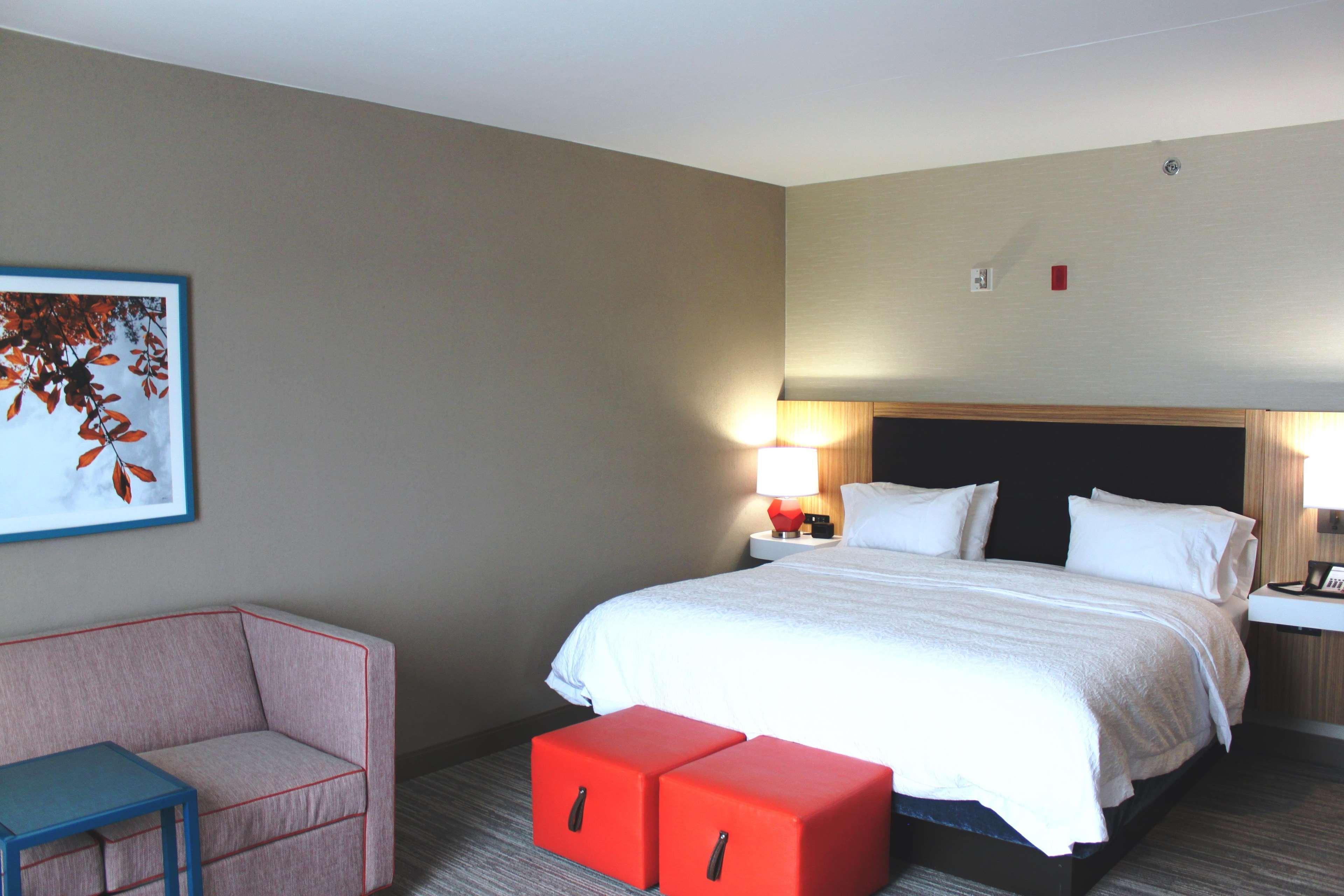 Hampton Inn Форсайт Экстерьер фото