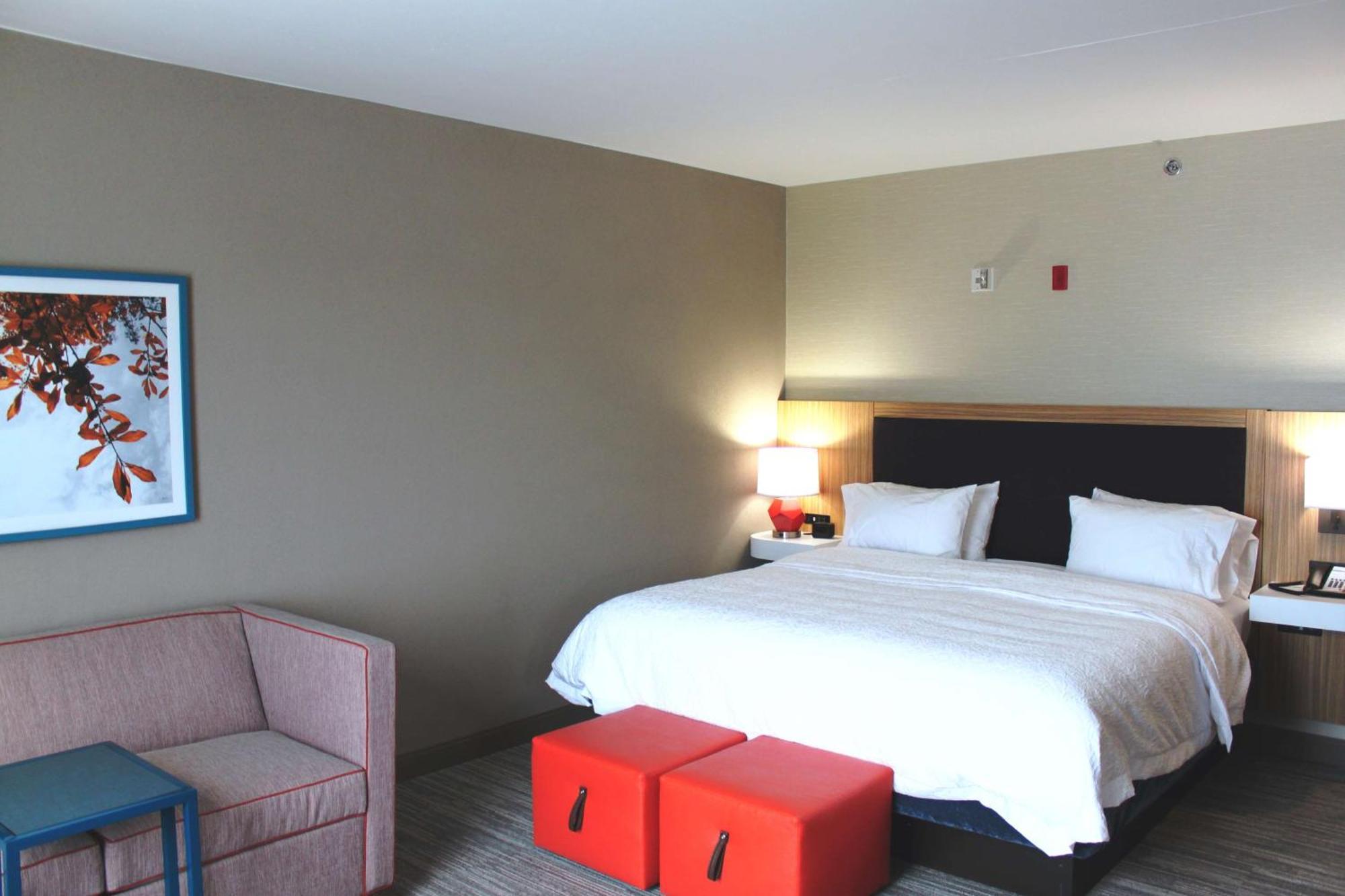 Hampton Inn Форсайт Экстерьер фото